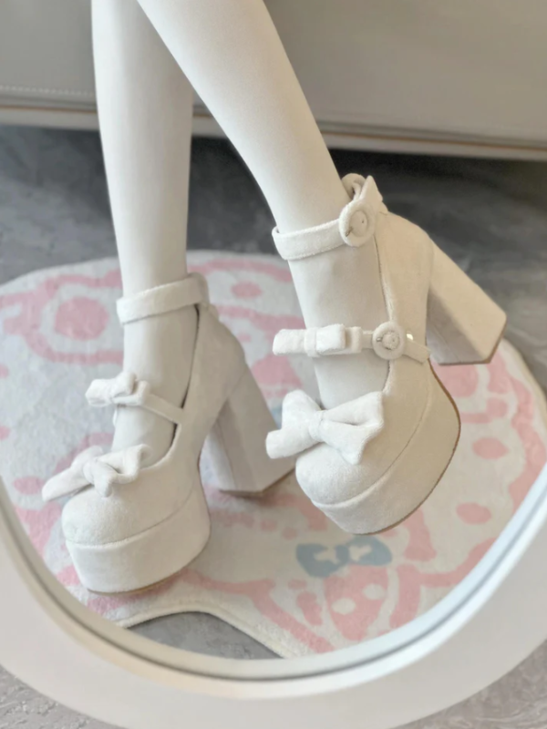 ♡ Cute Doll ♡ - Velvet High Heels