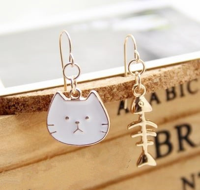 Fashion Cat Earring